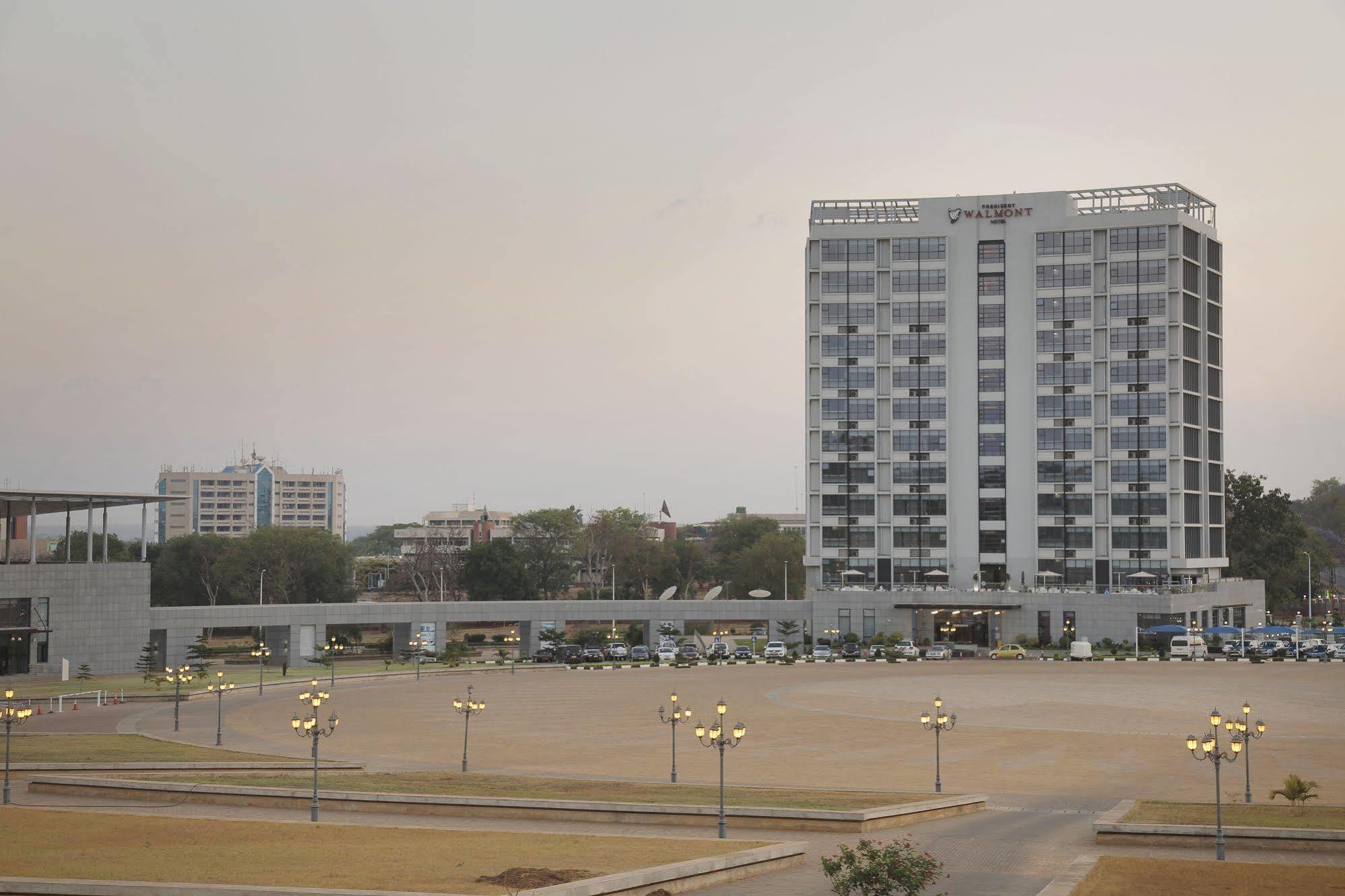 เพรสซิเดนท์ วาลมอนท์ แอท อูโมดซี พาร์ค Hotel ลิลองเว ภายนอก รูปภาพ