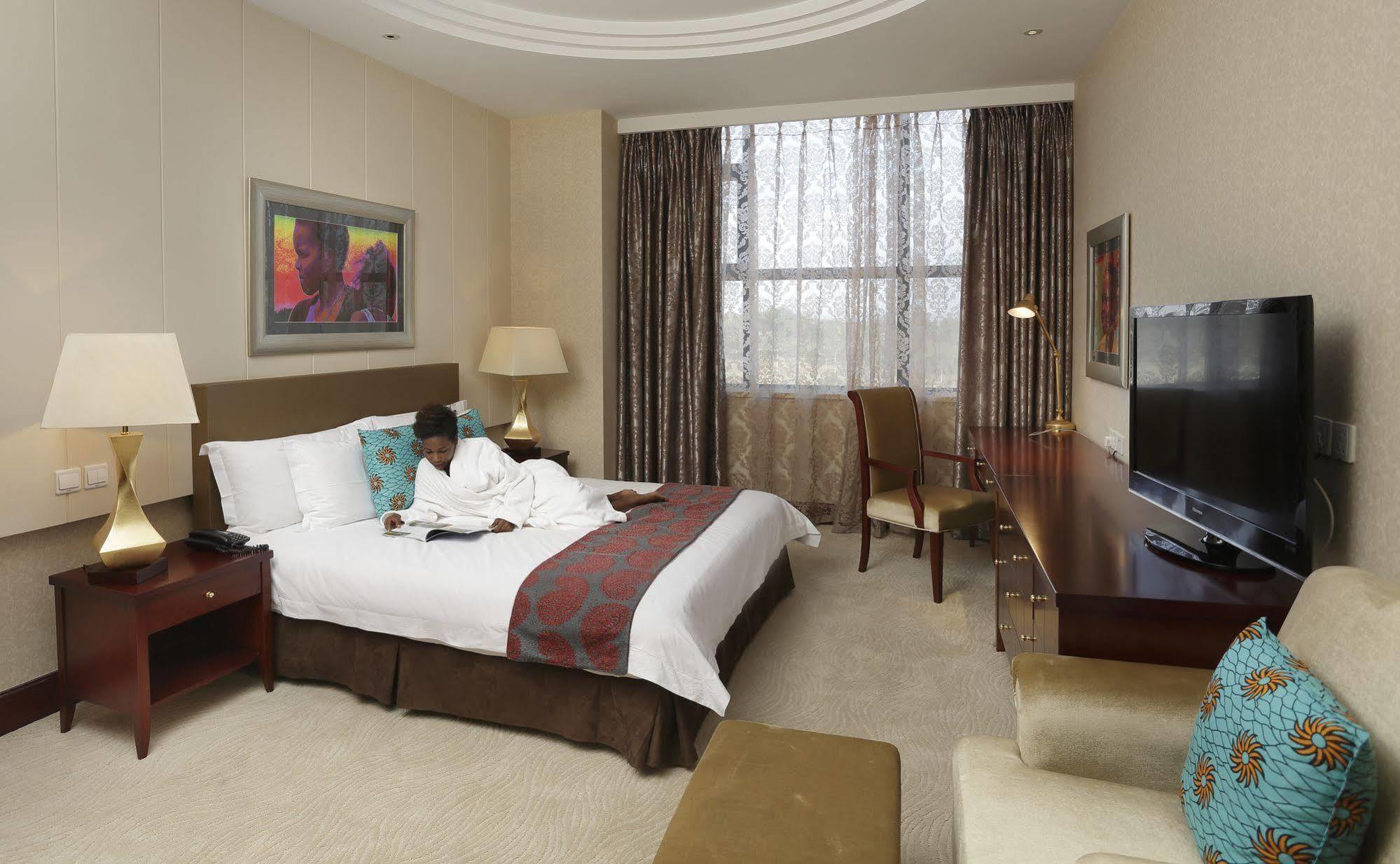 เพรสซิเดนท์ วาลมอนท์ แอท อูโมดซี พาร์ค Hotel ลิลองเว ภายนอก รูปภาพ